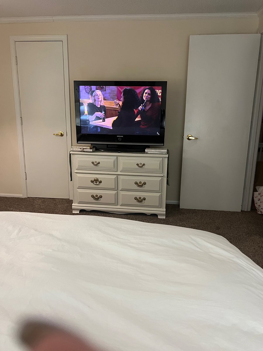 Master with king bed