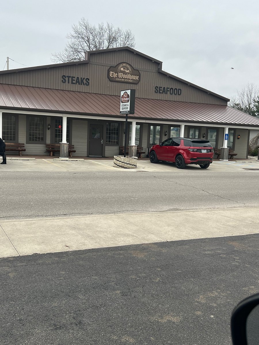 Local Amish dining