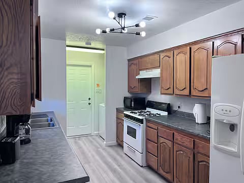 Furnished Finder property 835326_1 photo 4