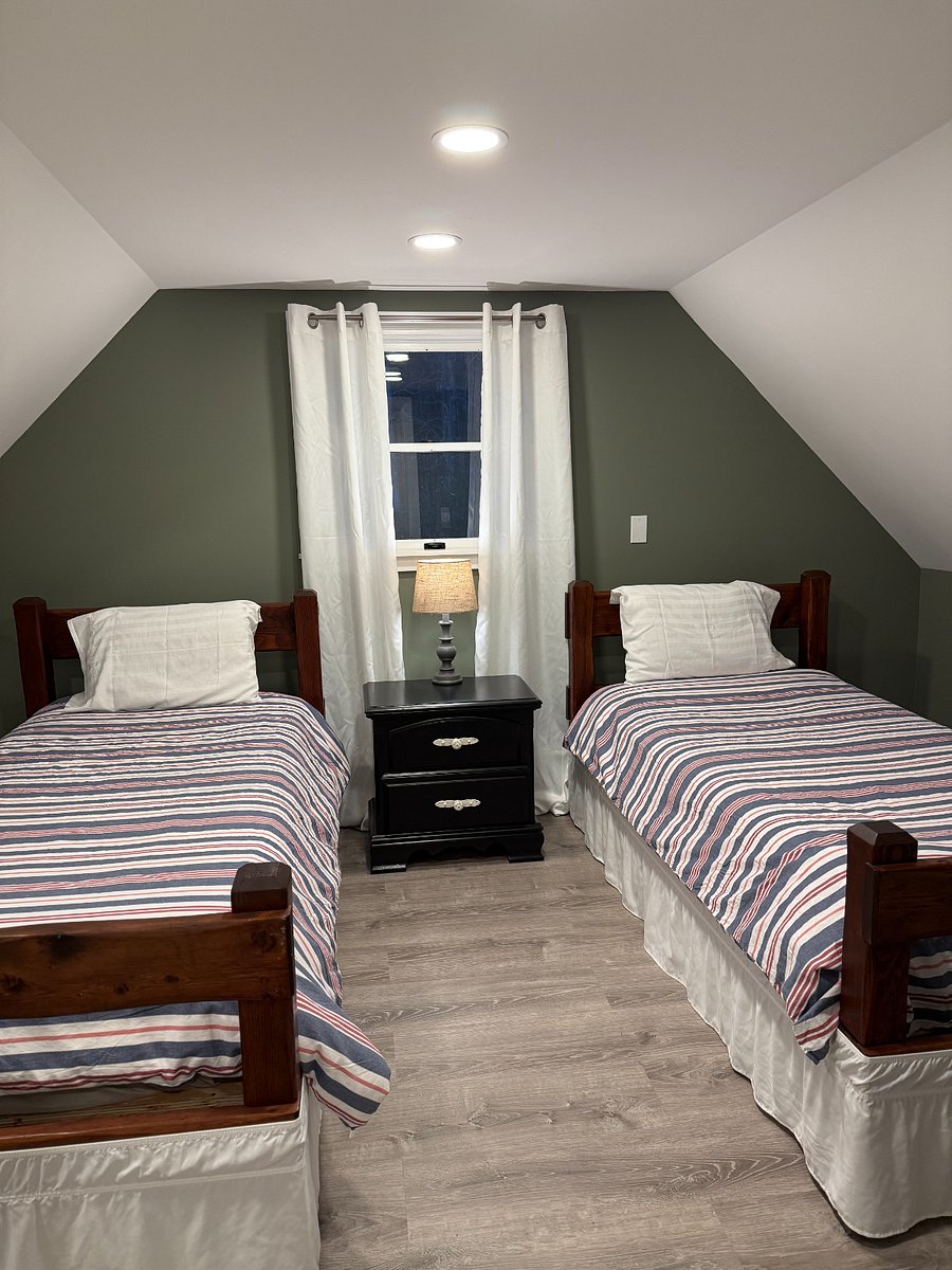 Back Bedroom Second Floor - Twin beds can be converted to King with topper.