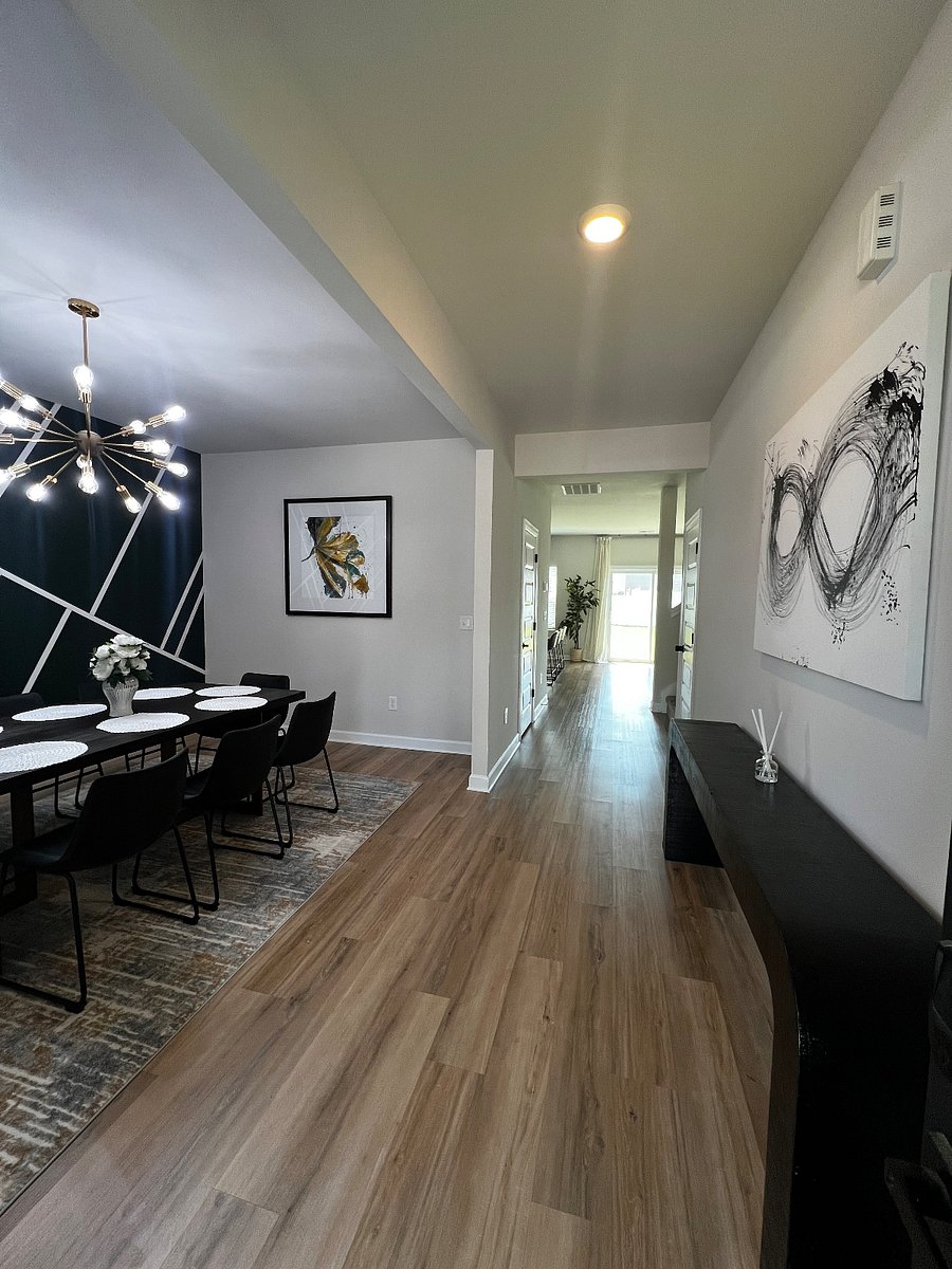 Furnished Finder property 835430_1 photo 2