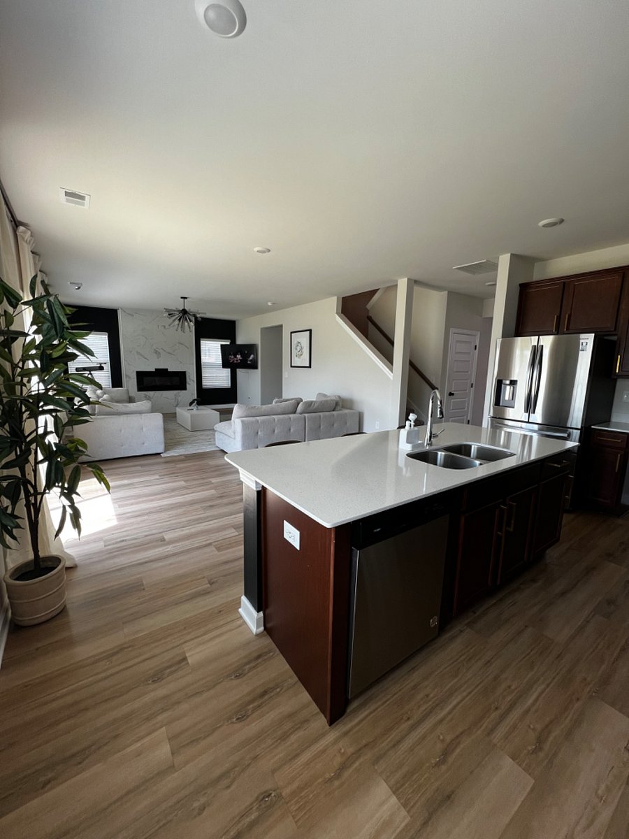 Furnished Finder property 835430_1 photo 4
