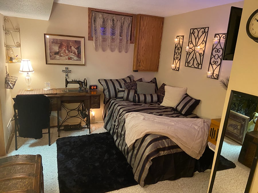 Your cozy bedroom, with a new high quality mattress, lots of different pillows to choose from for your liking.