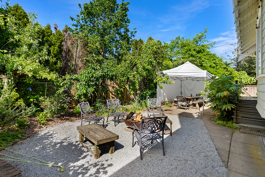 Furnished Finder property 835463_1 photo 22