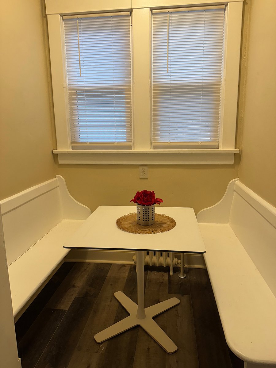 Breakfast nook