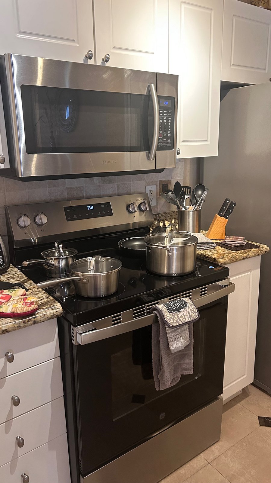 Furnished Finder property 835726_1 photo 17