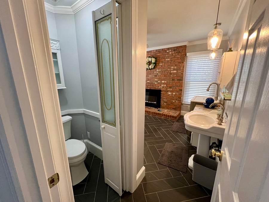 Private ensuite spa bathroom