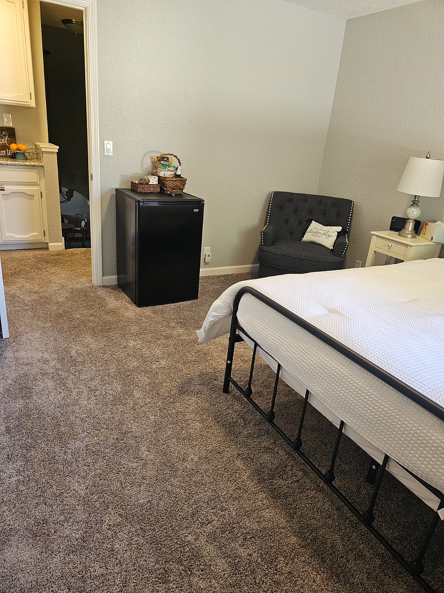 Furnished Finder property 835824_1 photo 4