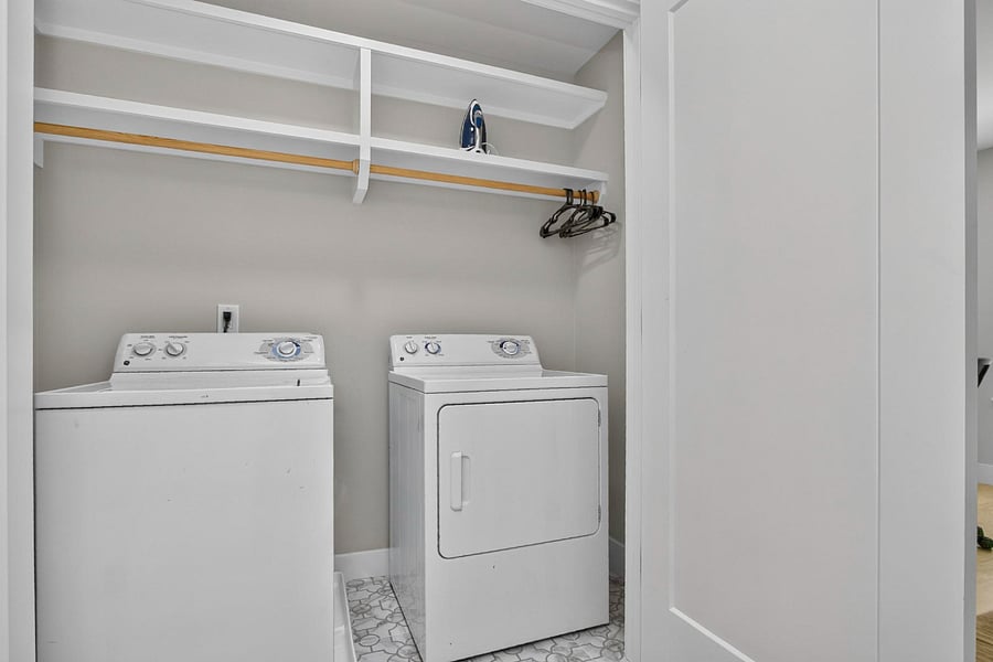 Furnished Finder property 835830_1 photo 30
