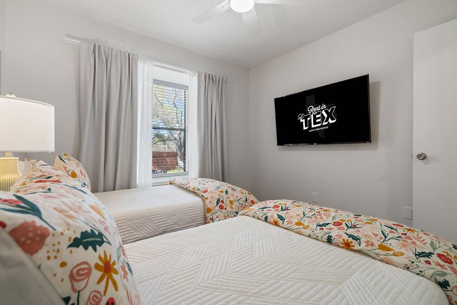 Furnished Finder property 835863_1 photo 21
