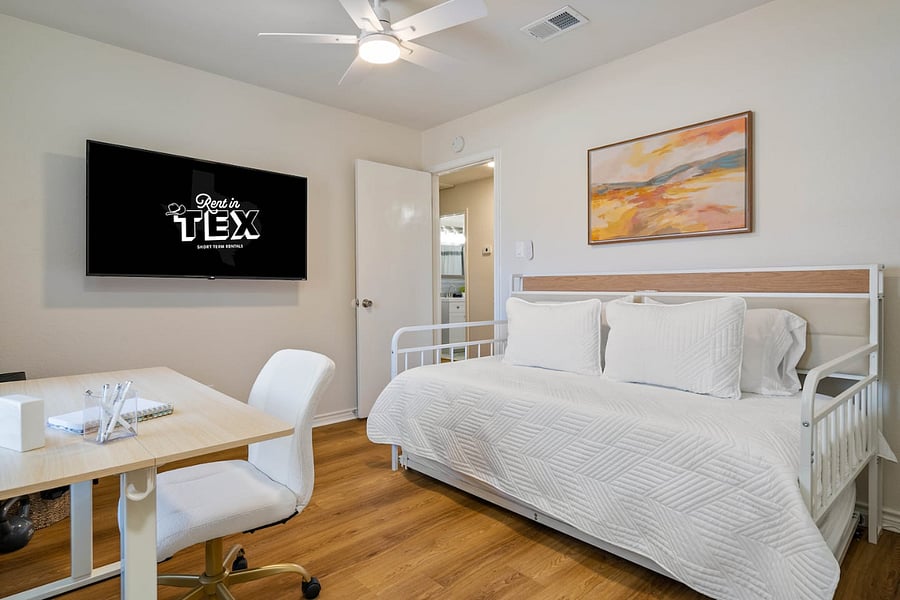 Furnished Finder property 835863_1 photo 22