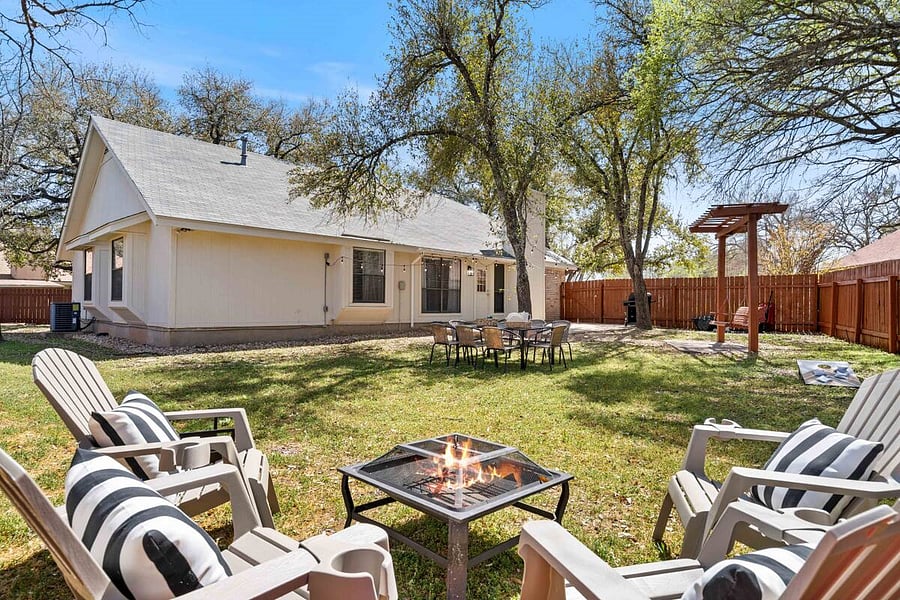 Furnished Finder property 835863_1 photo 40