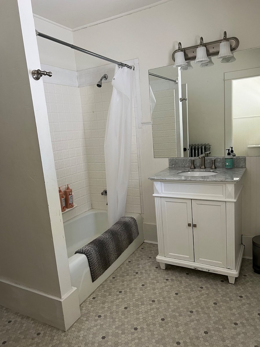 Furnished Finder property 835901_1 photo 11