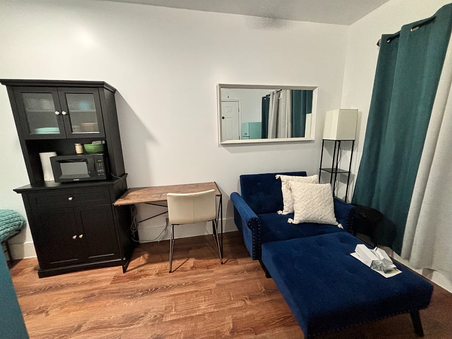 Furnished Finder property 836036_1 photo 3