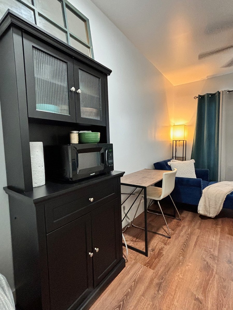 Furnished Finder property 836036_1 photo 17