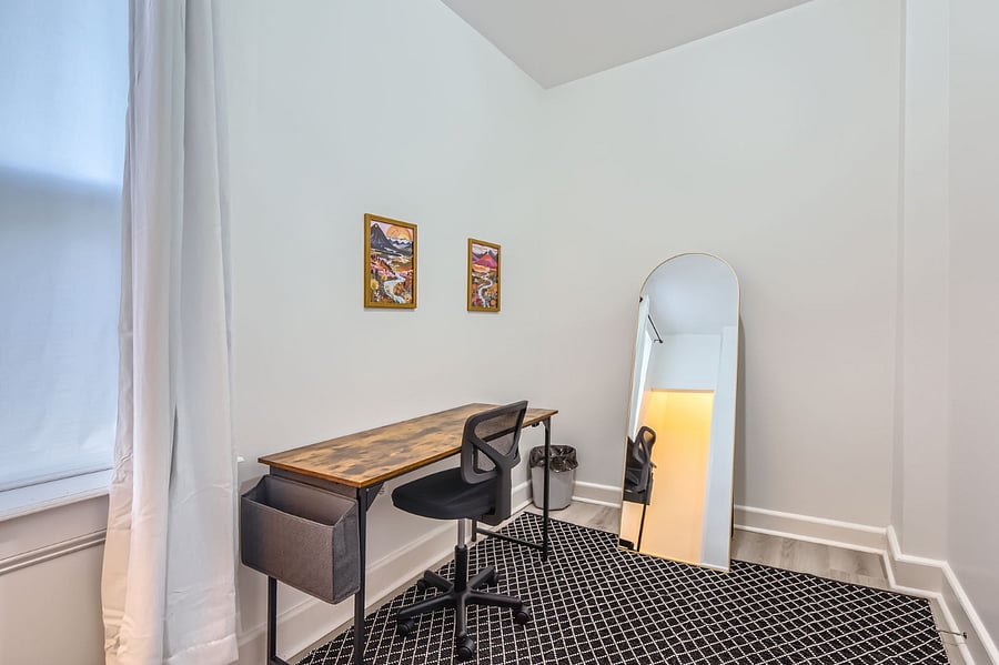 Furnished Finder property 836059_1 photo 17