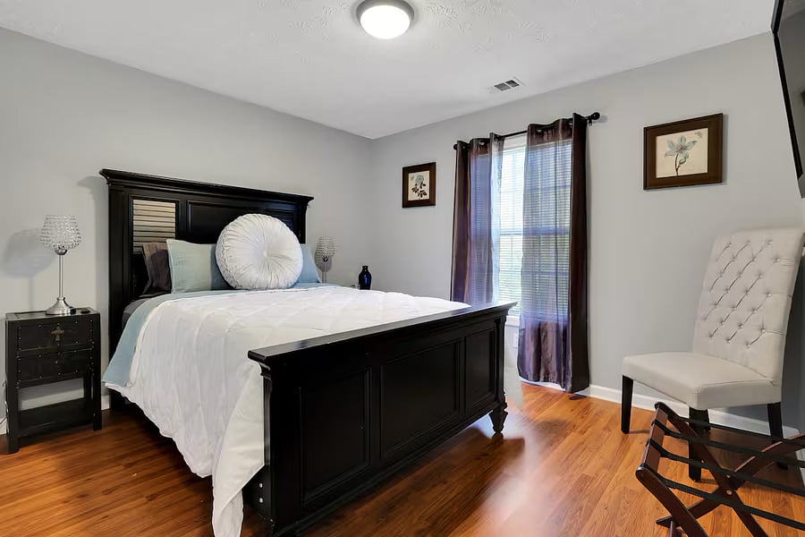 Furnished Finder property 836065_1 photo 20