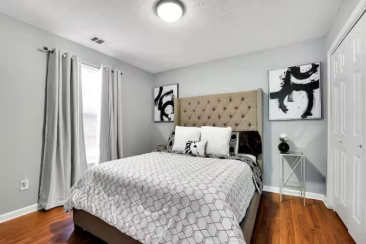 Furnished Finder property 836065_1 photo 21