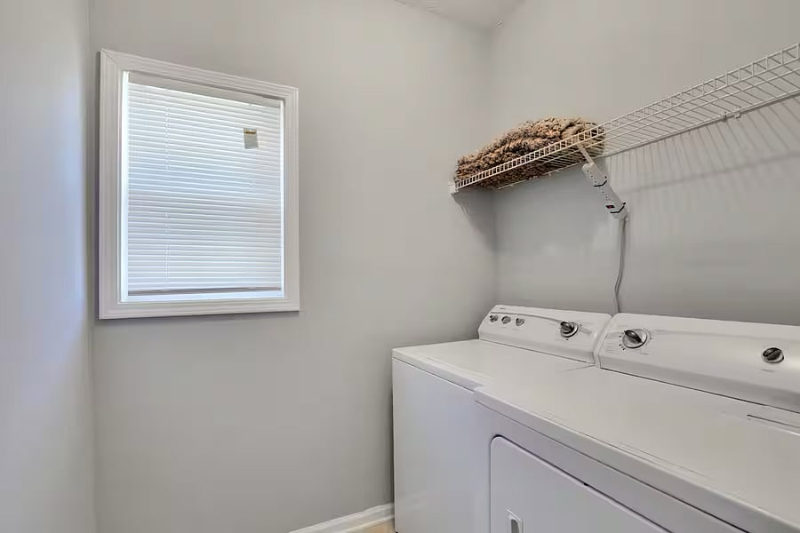Furnished Finder property 836065_1 photo 27