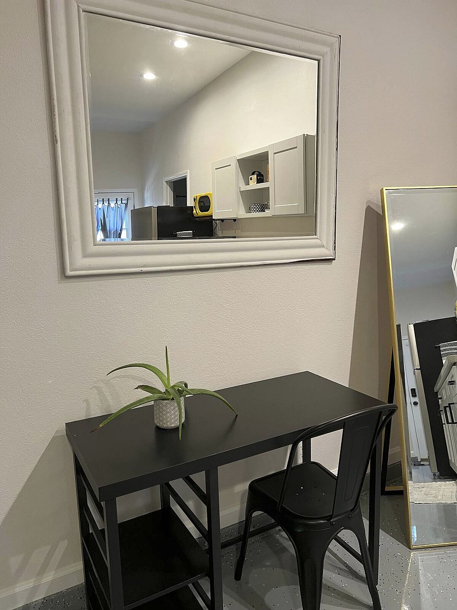 Furnished Finder property 836074_1 photo 7