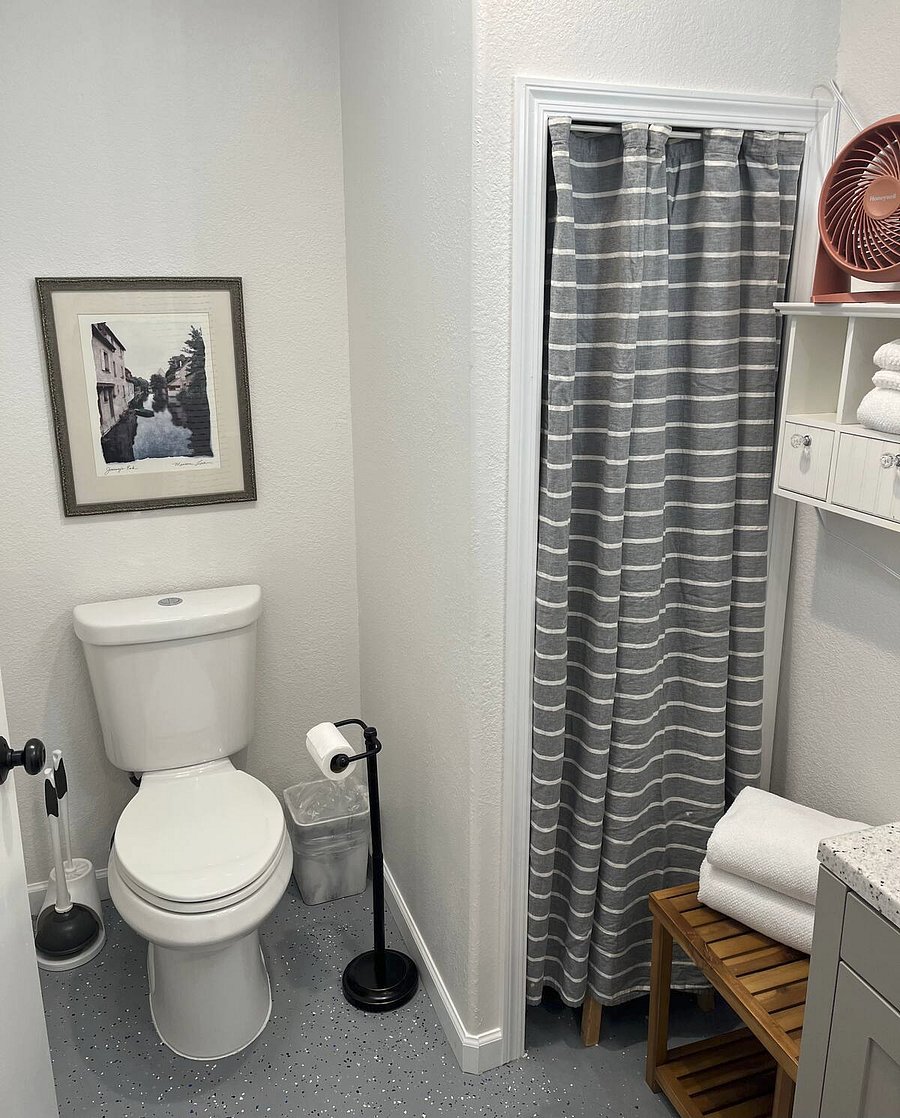 Furnished Finder property 836074_1 photo 12