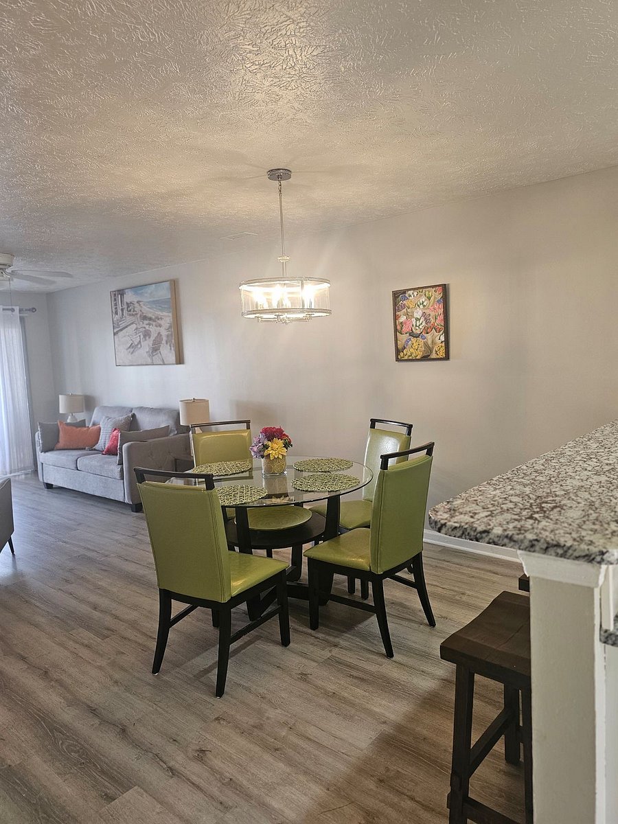 Dining room table