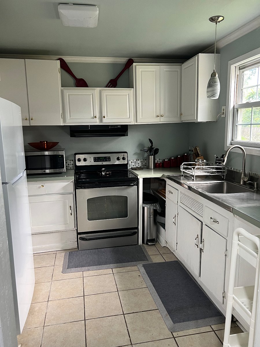 Furnished Finder property 836098_1 photo 3