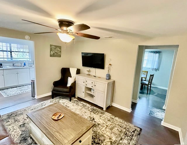 Furnished Finder property 836100_1 photo 5