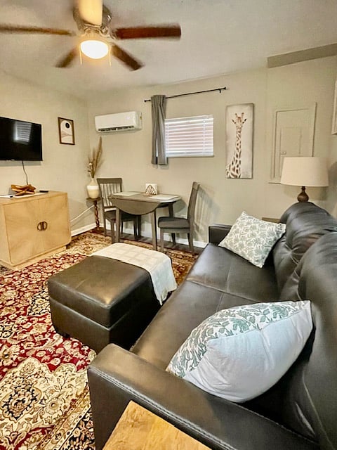 Furnished Finder property 836100_2 photo 3