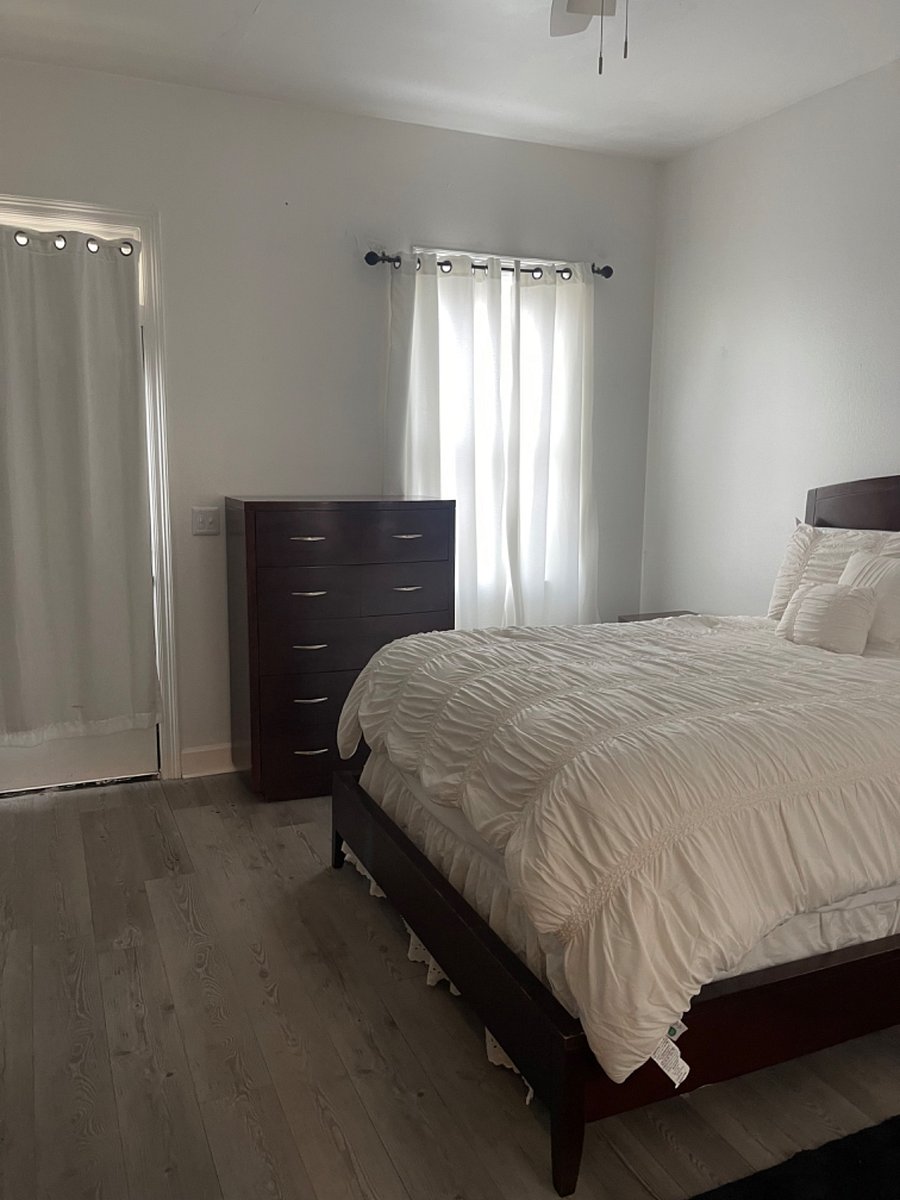 Furnished Finder property 836113_1 photo 16