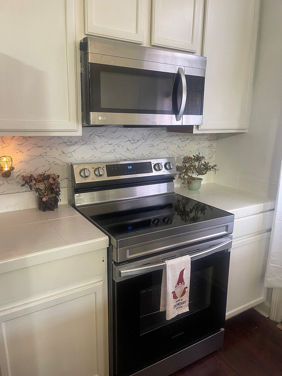 Furnished Finder property 836113_1 photo 18