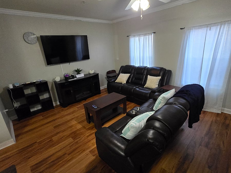 Furnished Finder property 836114_1 photo 5