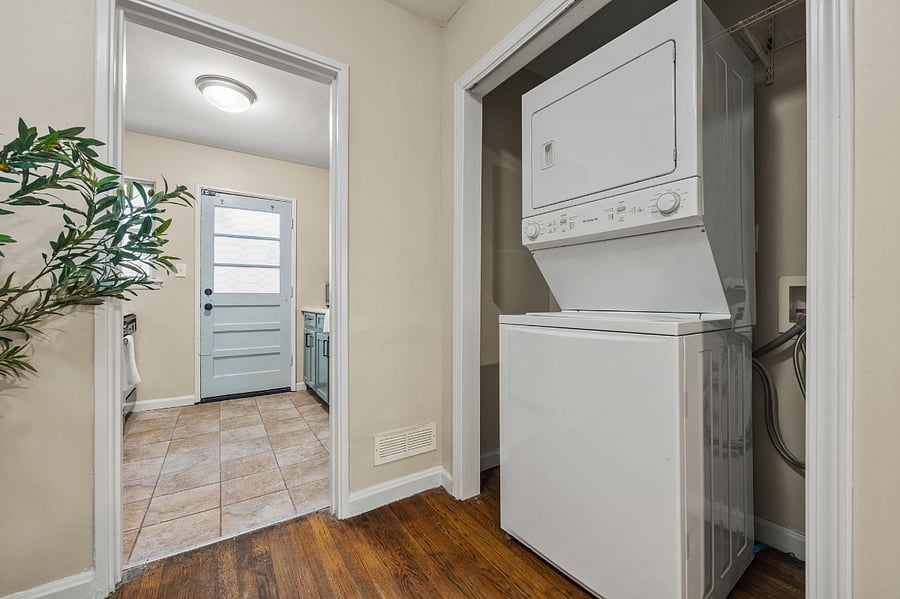 Furnished Finder property 836132_1 photo 19