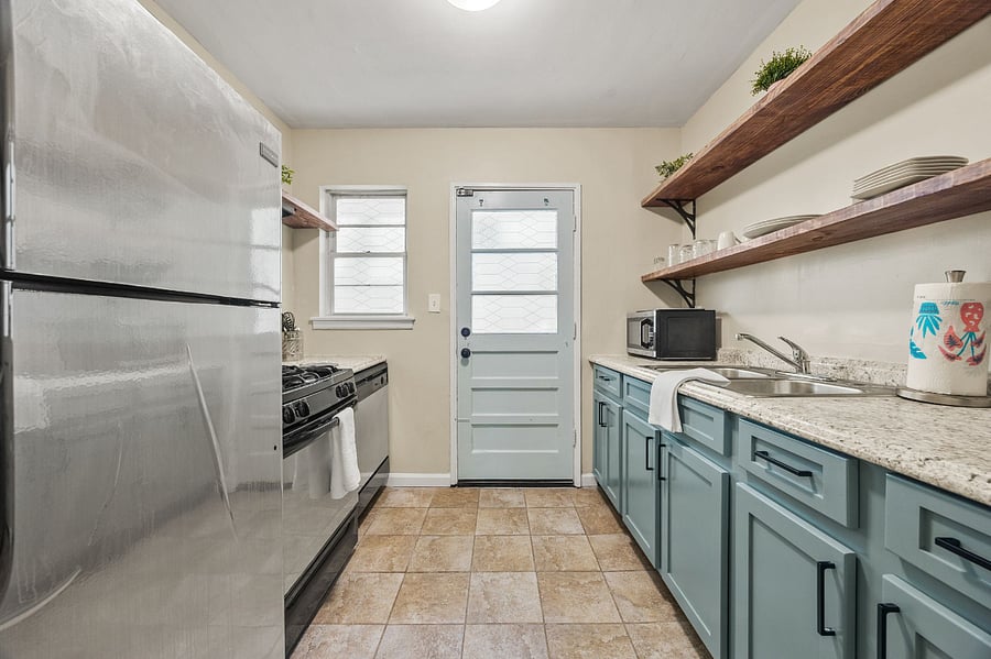 Furnished Finder property 836132_1 photo 5