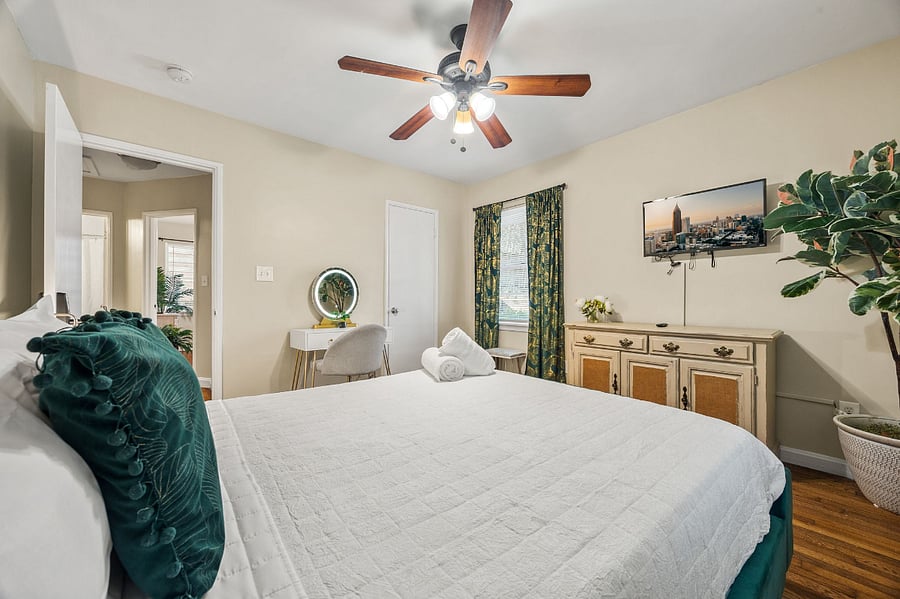 Furnished Finder property 836132_1 photo 16