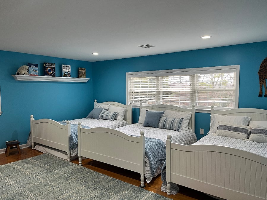 Bedroom3: 3 full beds, 3 closets