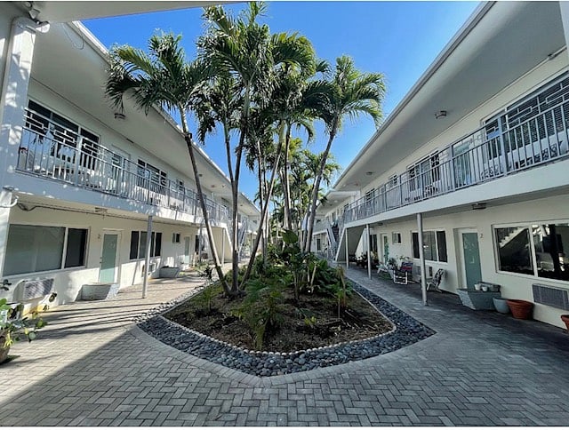 Furnished Finder property 836184_1 photo 3