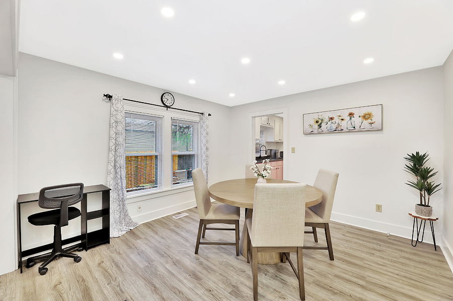 Furnished Finder property 836230_1 photo 9