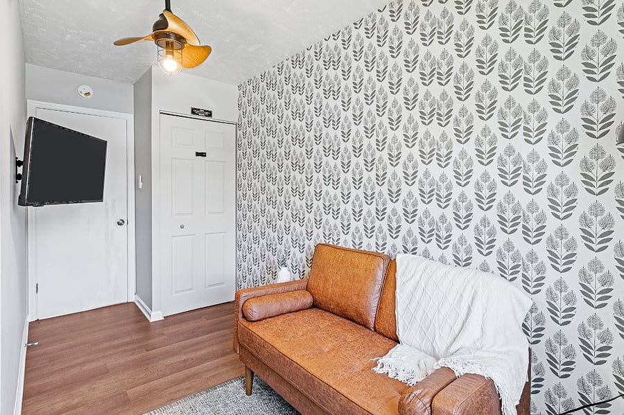 Office/Lounge Room