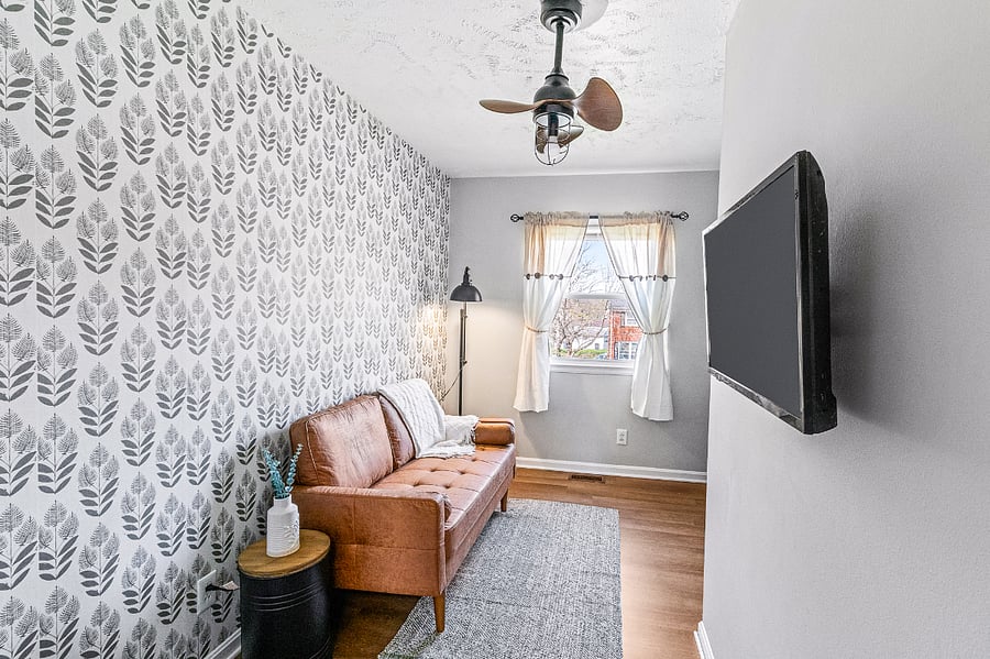 Office/Lounge Room
