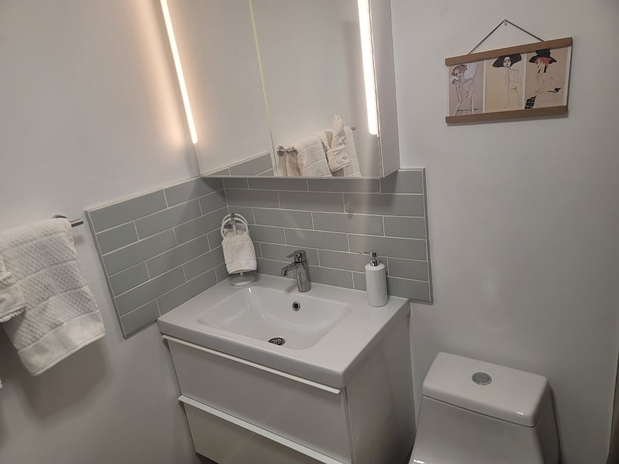 Furnished Finder property 836250_1 photo 7