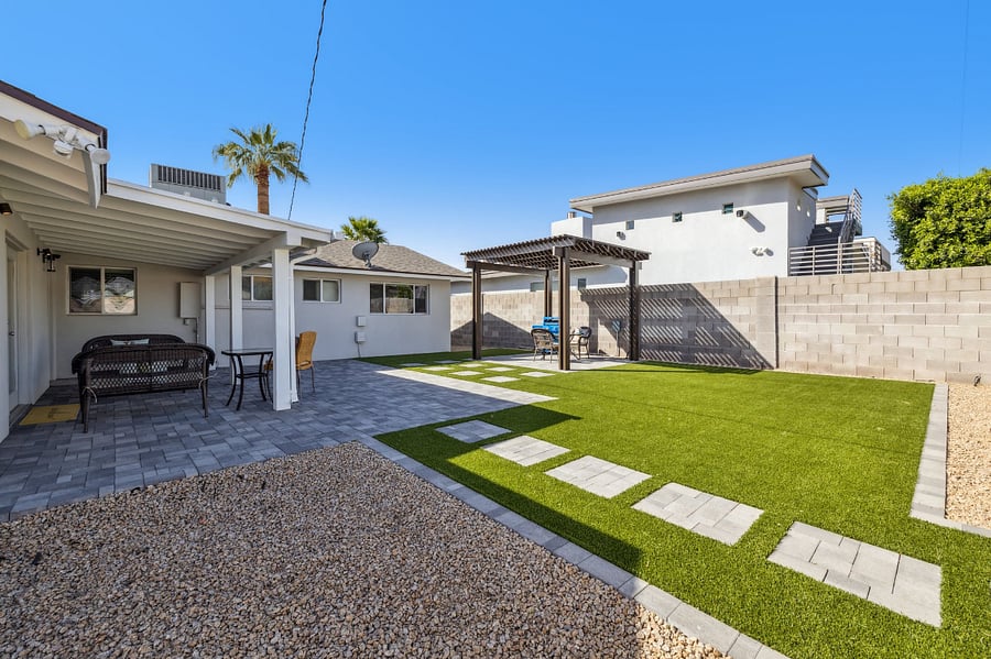 Furnished Finder property 836331_1 photo 27