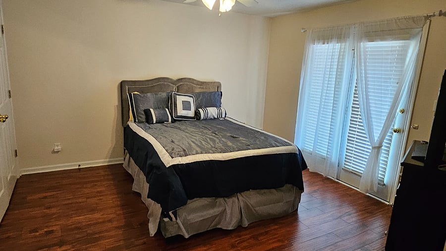 Furnished Finder property 836385_1 photo 4
