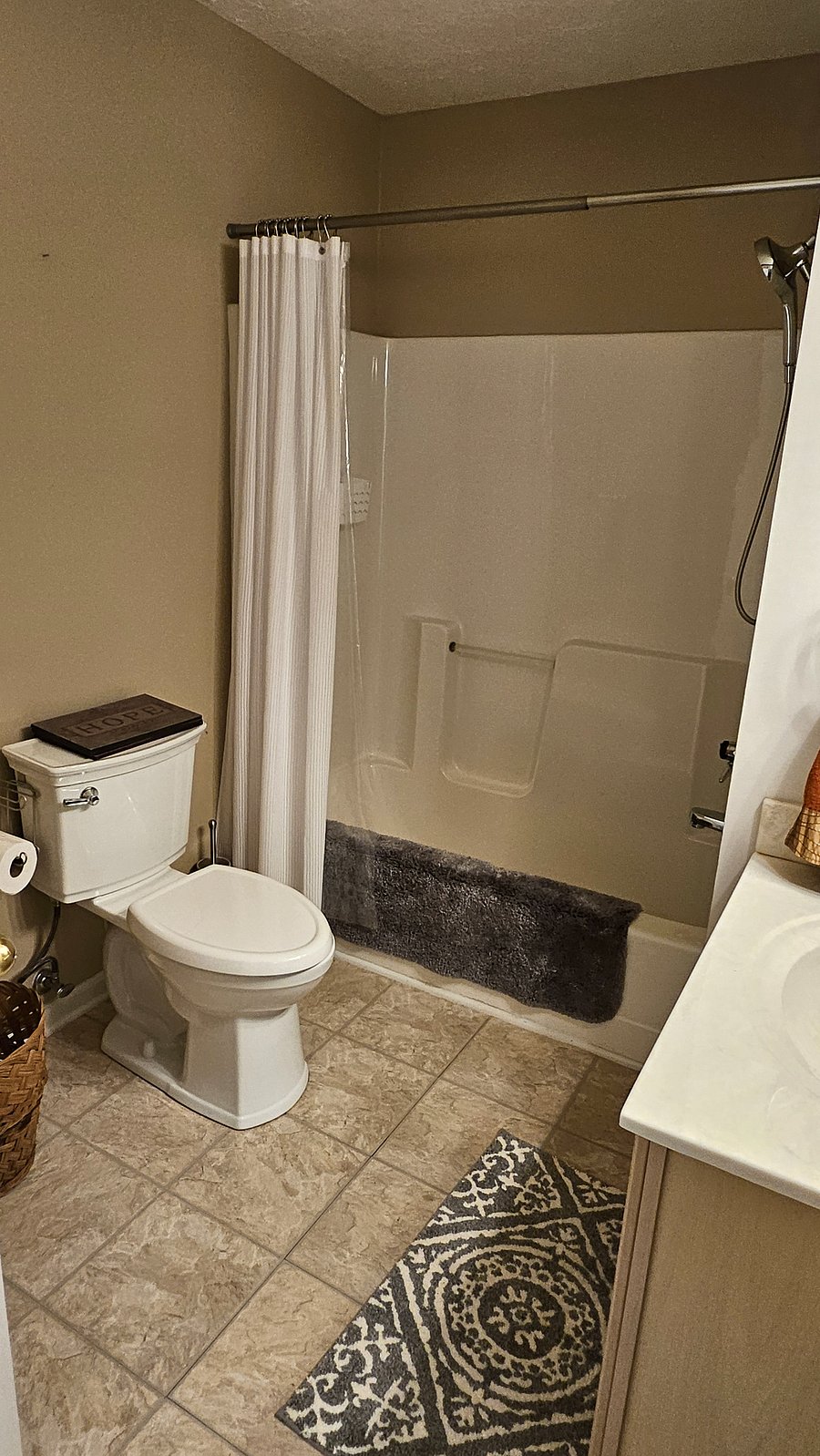 Furnished Finder property 836385_1 photo 8