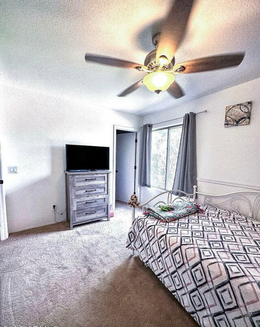 4th bedroom trundle bed: full on top, twin underneath