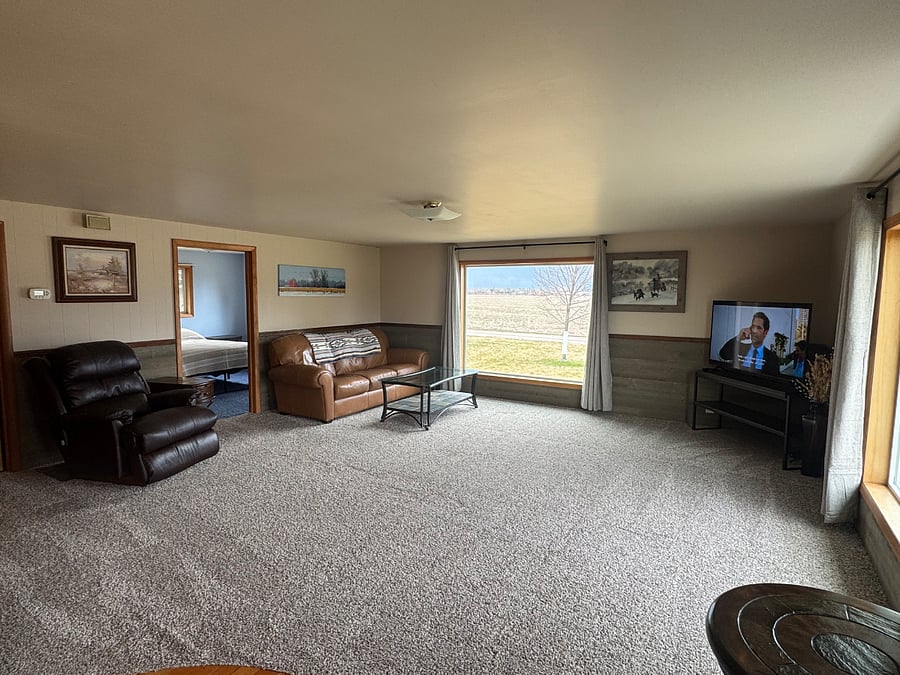 Furnished Finder property 836476_1 photo 3