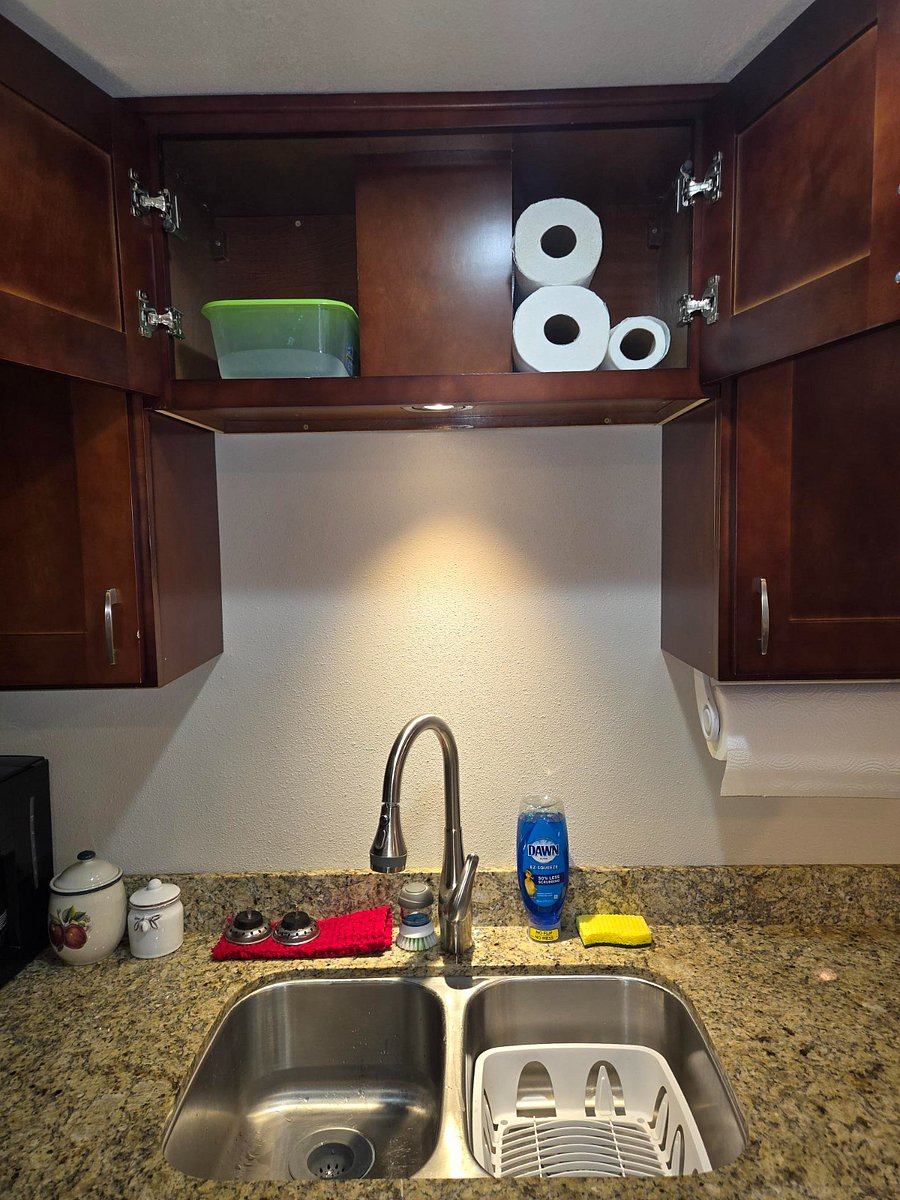 Furnished Finder property 836494_2 photo 9