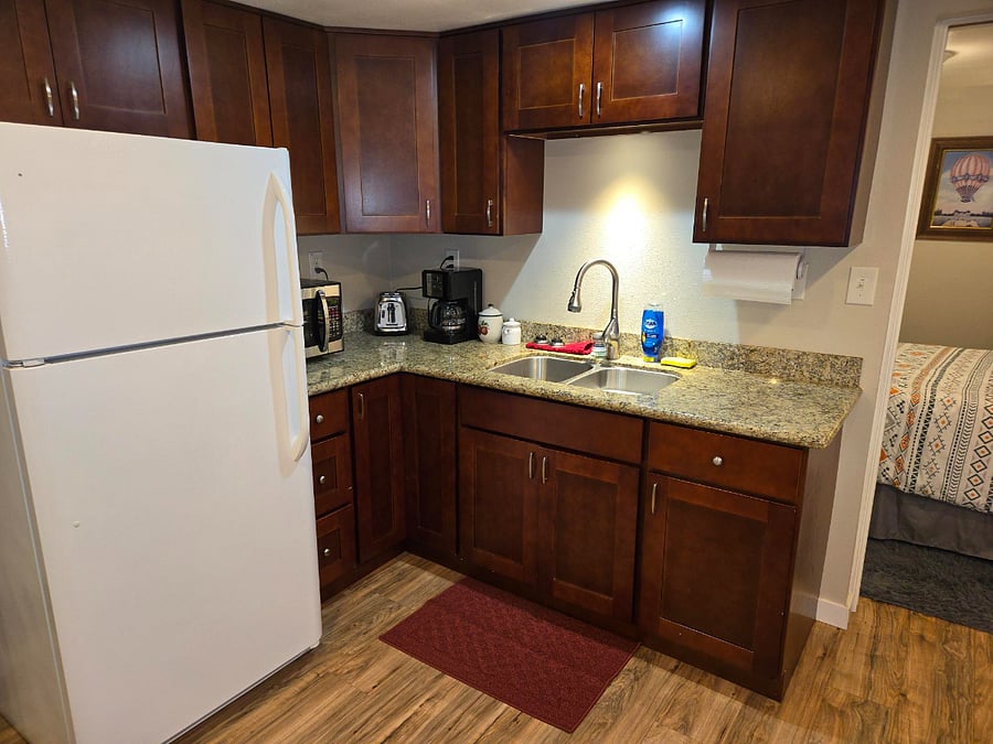 Furnished Finder property 836494_2 photo 4