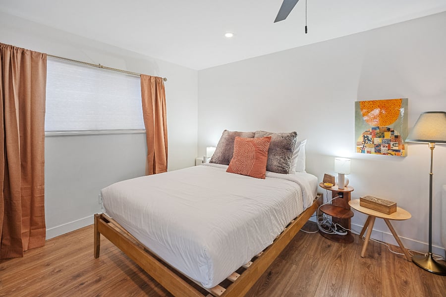 Furnished Finder property 836573_1 photo 17