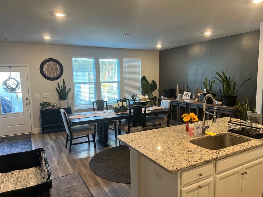 Furnished Finder property 836590_1 photo 3